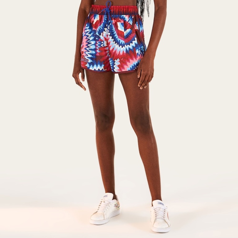 NWT RARE Farm Rio Tucanos Chevron Track Shorts M